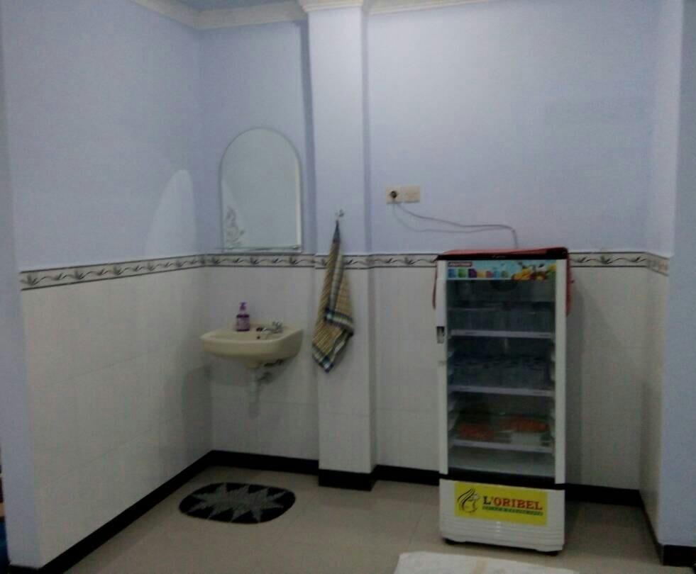 Rembulan Guest House Jombang Exterior photo